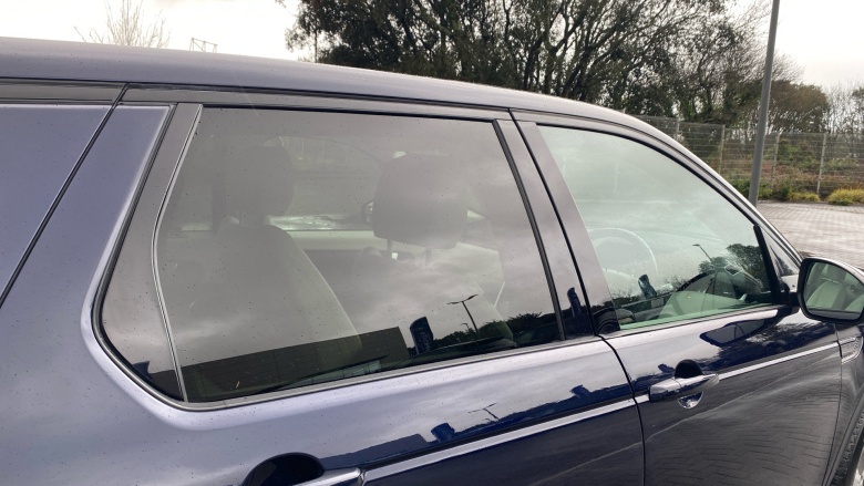 Land Rover Discovery Sport 2.0 P250 SE 5dr Auto Petrol Station Wagon